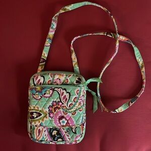 VERA BRADLEY tutti-frutti mini hipster!